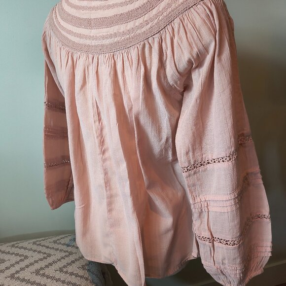 GAP Smocked Lace-Trim Peasant Blouse - Picture 3 of 5